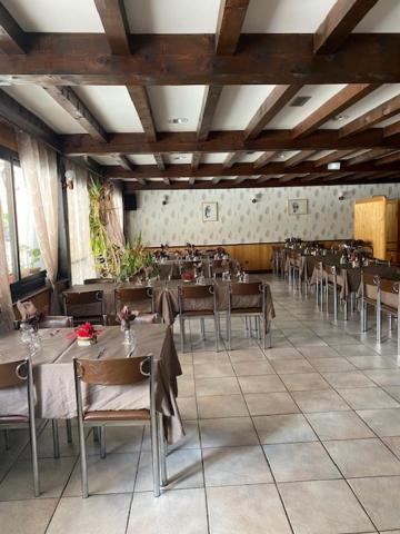 Hotel Restaurant De La Poste Saint-Colomban-des-Villards Exteriér fotografie